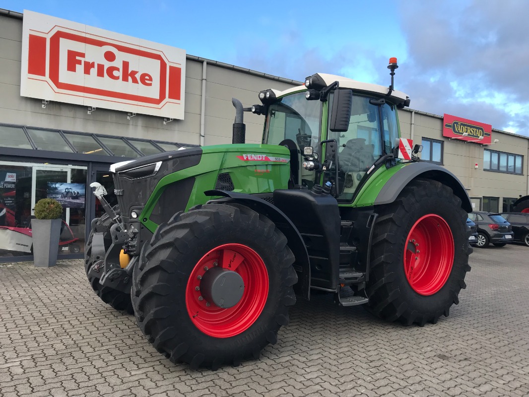 Fendt 933 Vario Profi Plus Gen 7 - Tractor