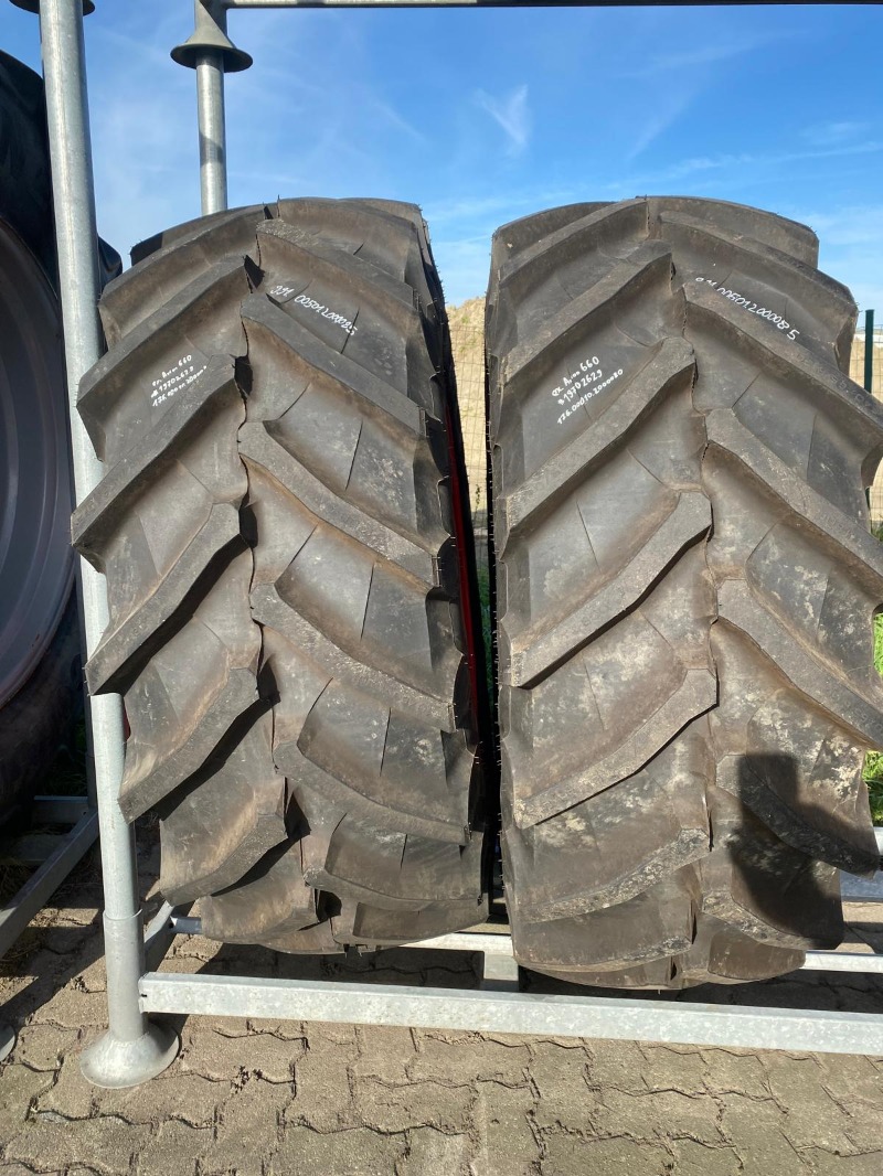 Trelleborg 540/65 R30 TM 800 - Räder + Reifen + Felgen - Komplettradsatz