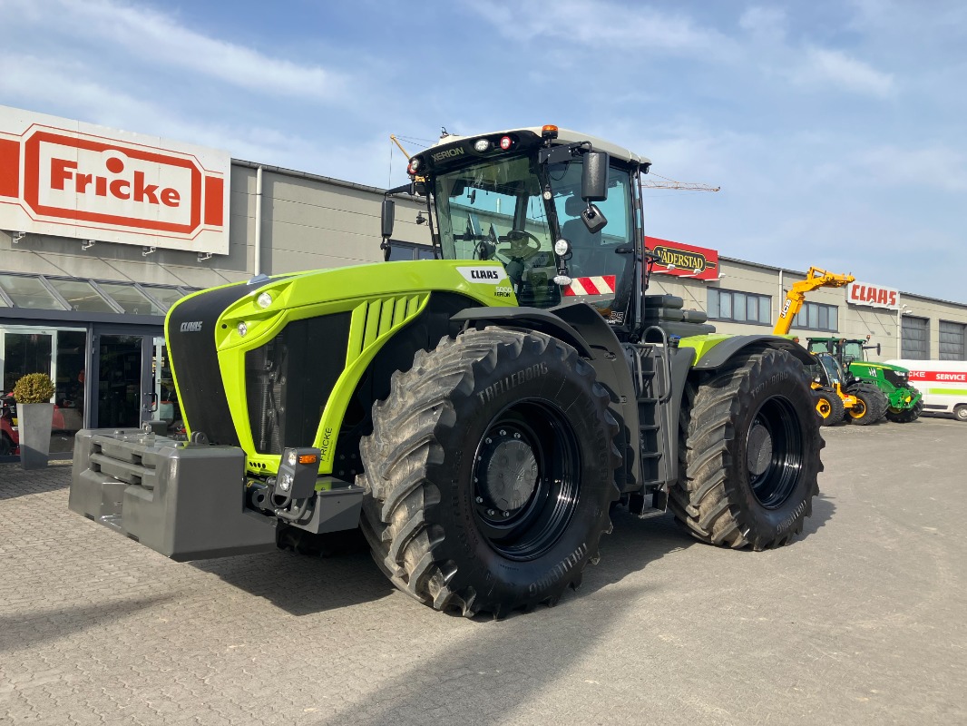 CLAAS Xerion 5000 Trac VC - Traktor