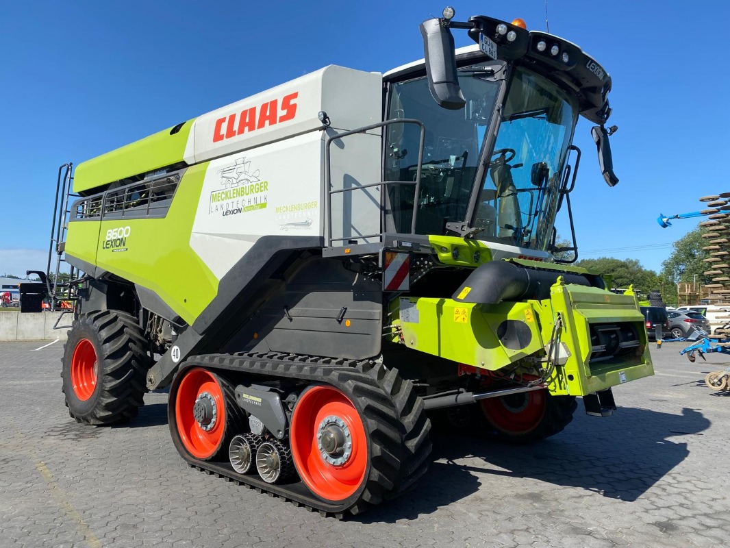 CLAAS Lexion 8600 TT - 