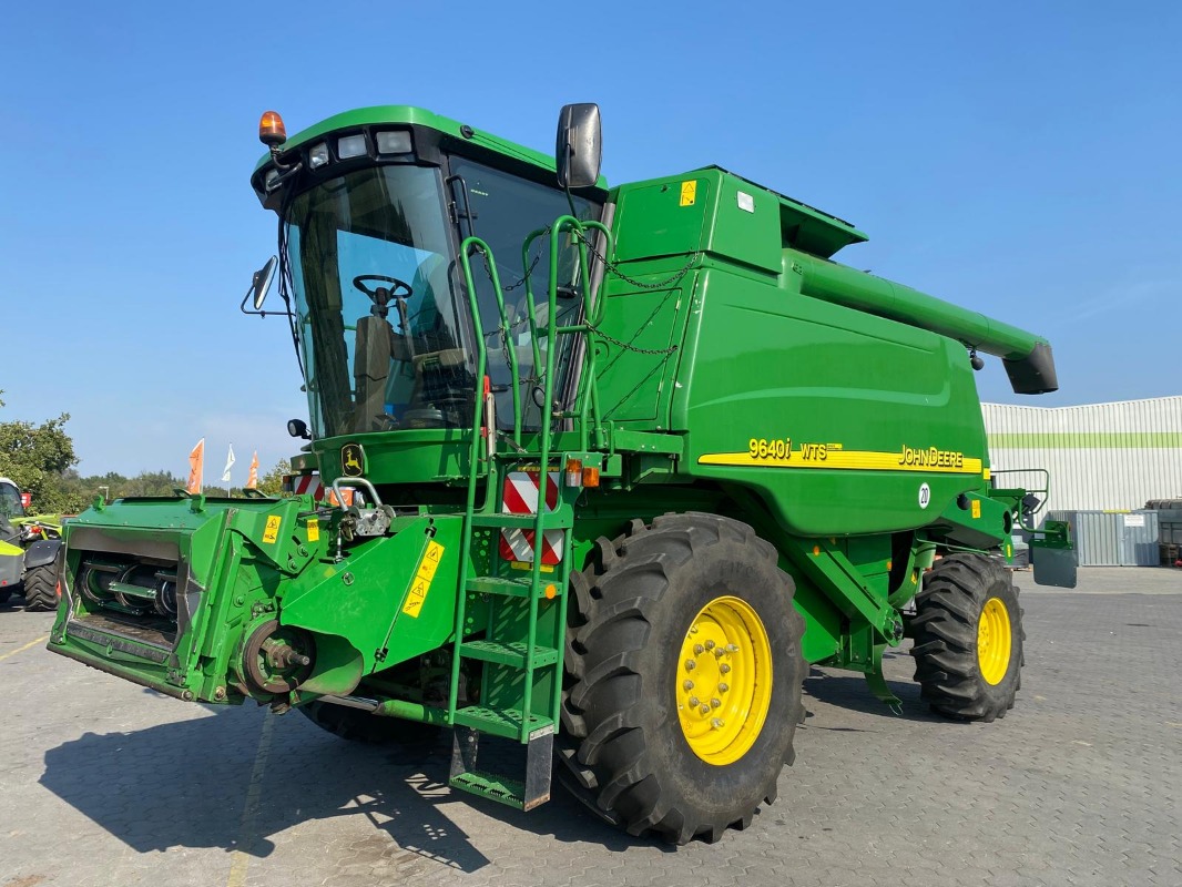 John Deere 9640 i WTS - Mähdrescher