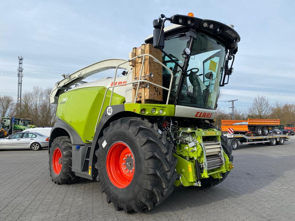 CLAAS Jaguar 950 **Orbis 750** Mietrückläufer - Forage Harvester