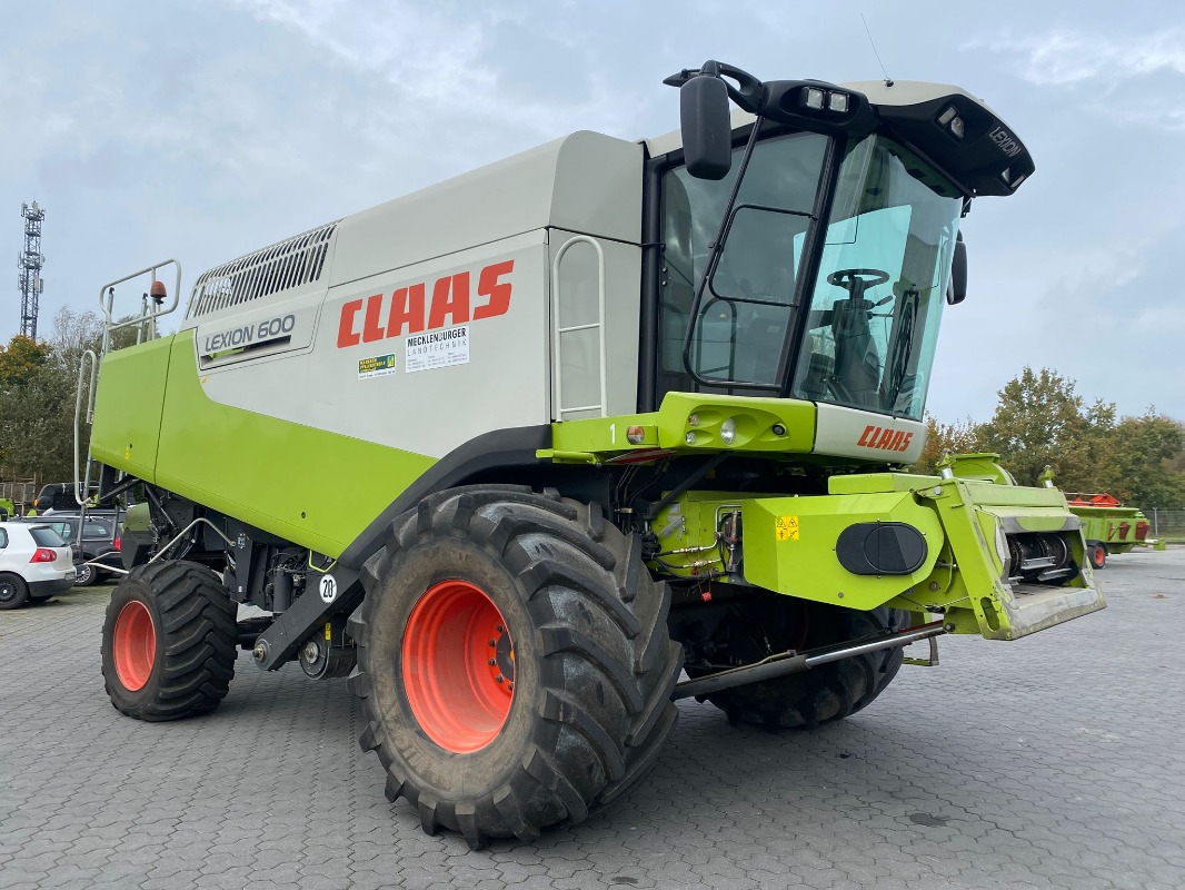 CLAAS Lexion 600 - Combine harvester