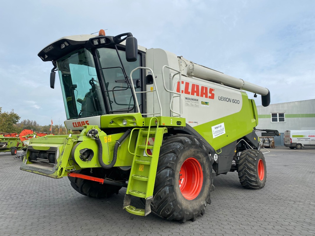 CLAAS Lexion 600 - Combine harvester