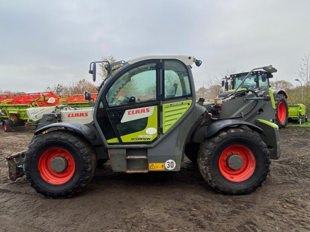 CLAAS Scorpion 9055 Varipower Plus - Excavadora + Cargador - Manipulador telescópico