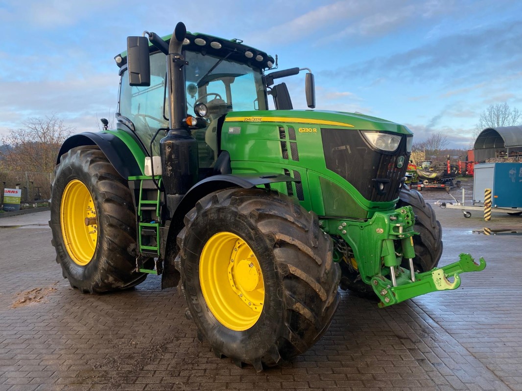 John Deere 6230R - Command Pro - Tractor