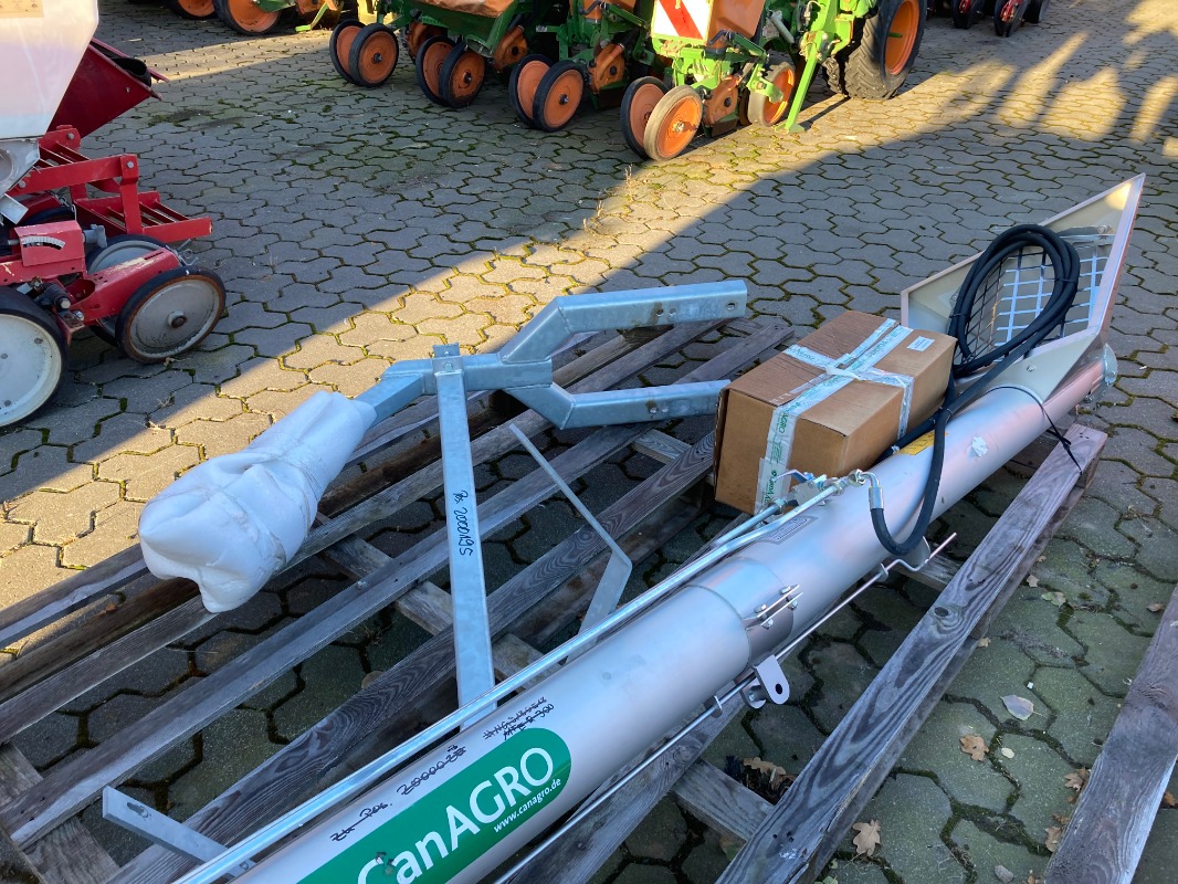 CanAgro hydraulische Düngerbefüllschnecke - Düngung/Pflanzenschutztechnik/Pflege - Zubehör