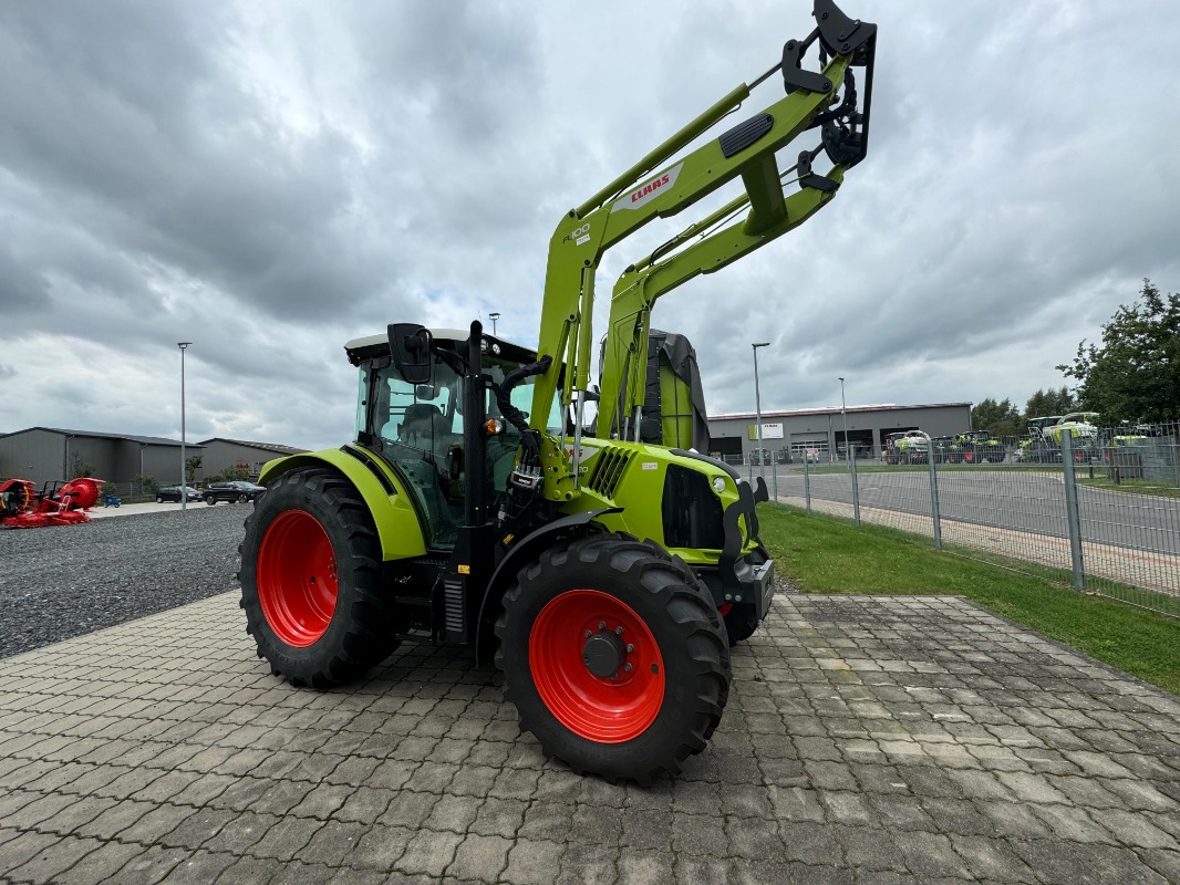 CLAAS Arion 420 CIS - Traktor