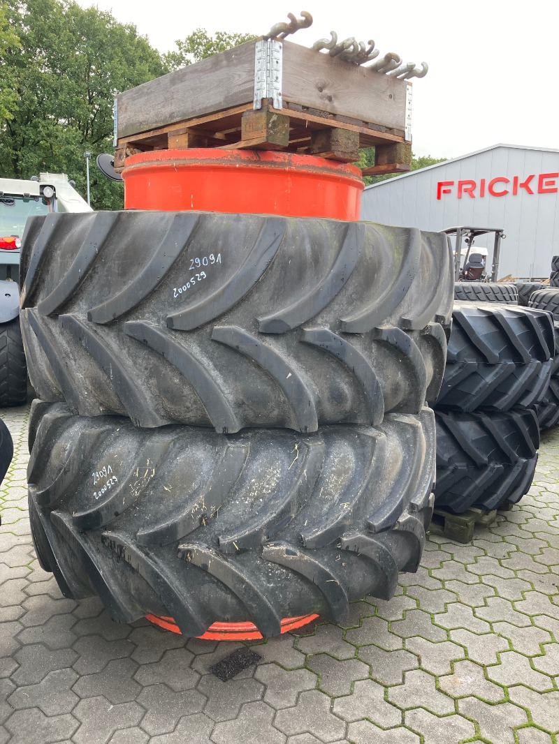 Vredestein 2 Stück 710/70 R38 Zwillingsräder - Räder/Reifen/Felgen - Zwillingsräder