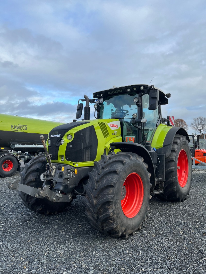 CLAAS Axion 810 CMATIC CEBIS - Traktor