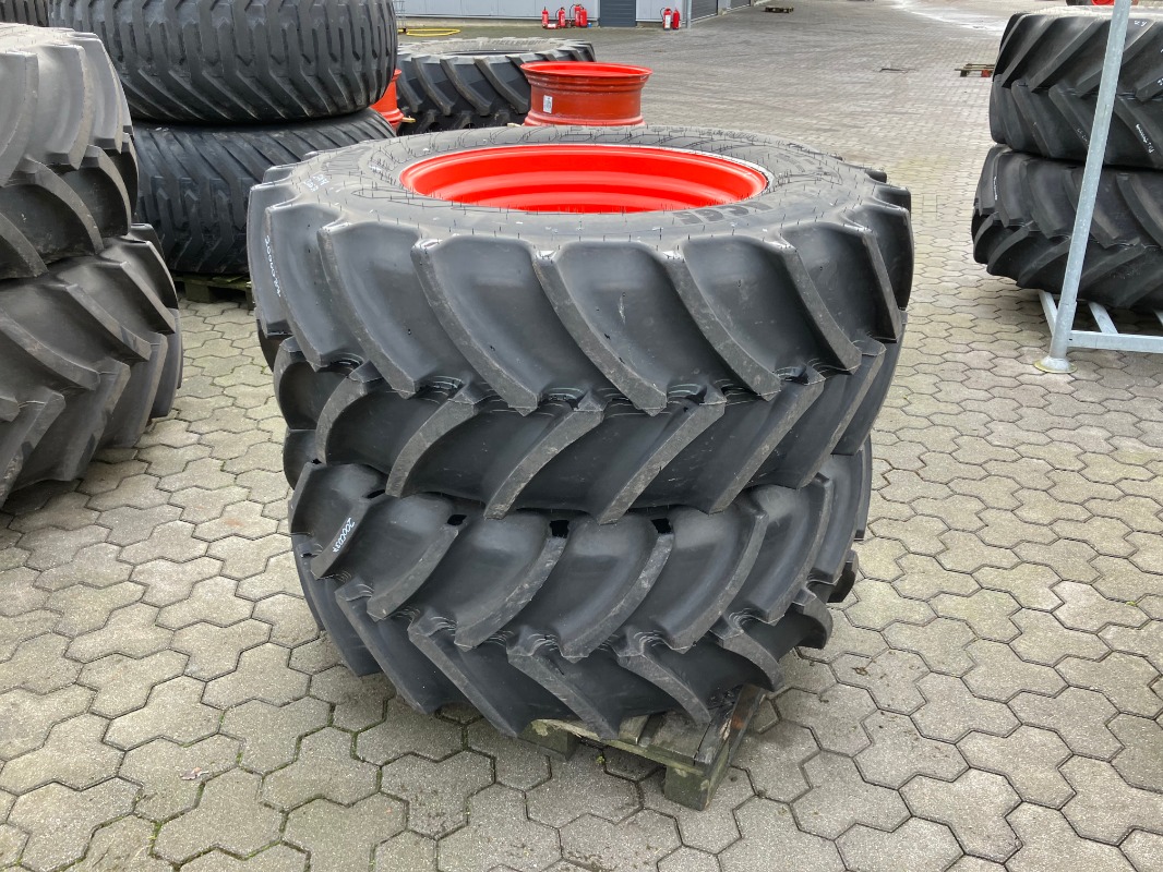 Mitas 2 x 540/65 R30 - Räder + Reifen + Felgen - Komplettradsatz