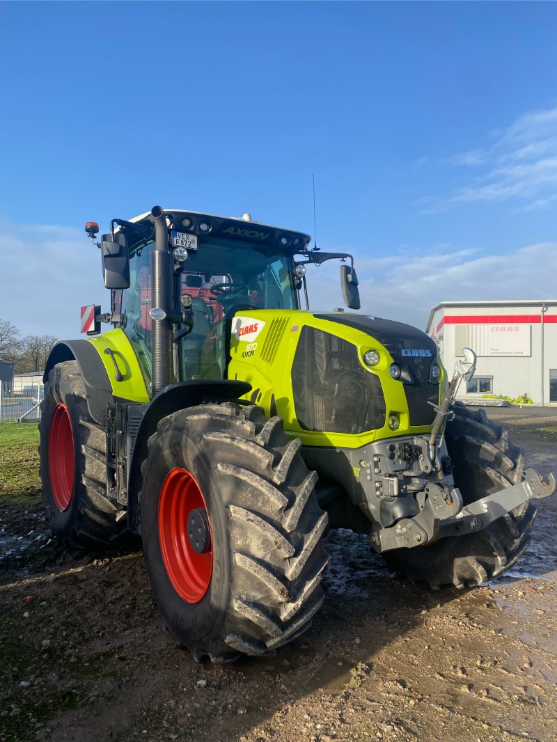 CLAAS Axion 870 - Traktor