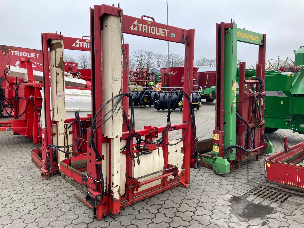 Trioliet TU 170 - Feeding technique - Silo unloading gate + distribution gate