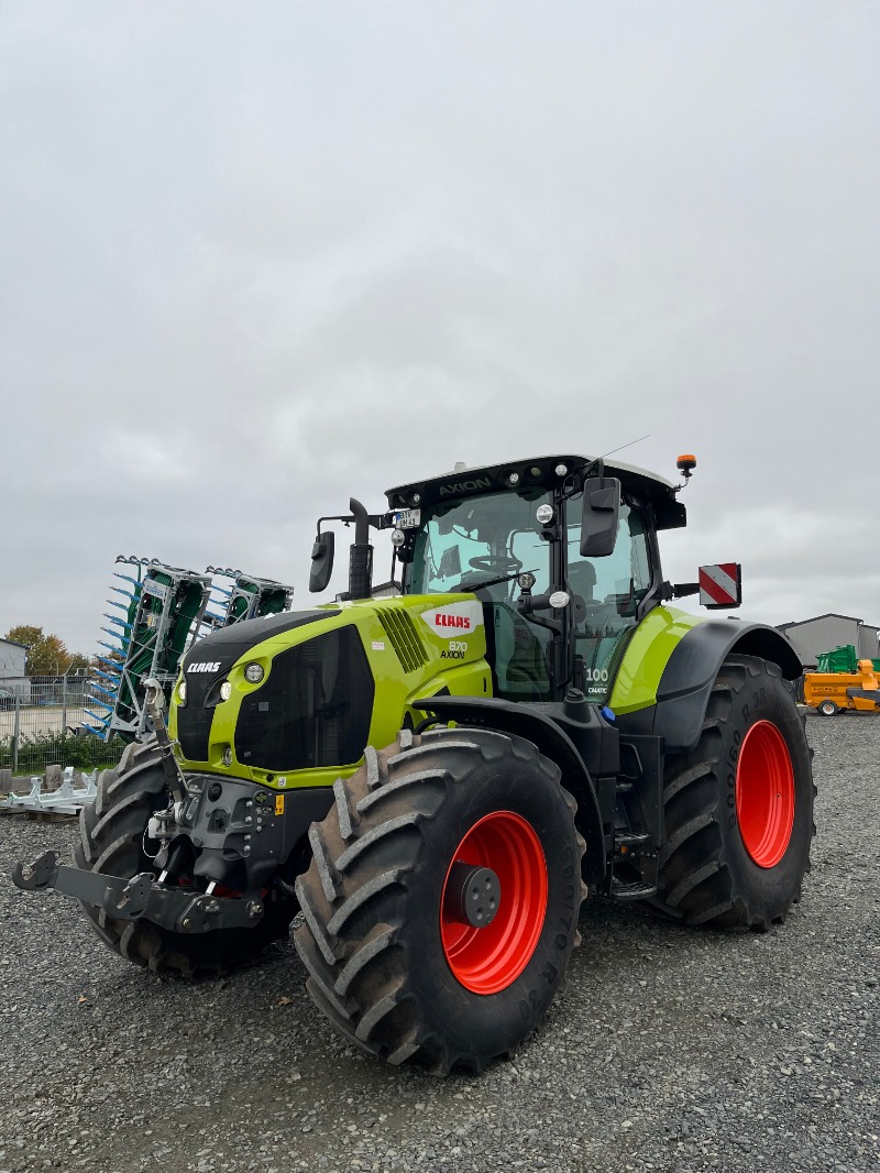 CLAAS Axion 870 - Traktor