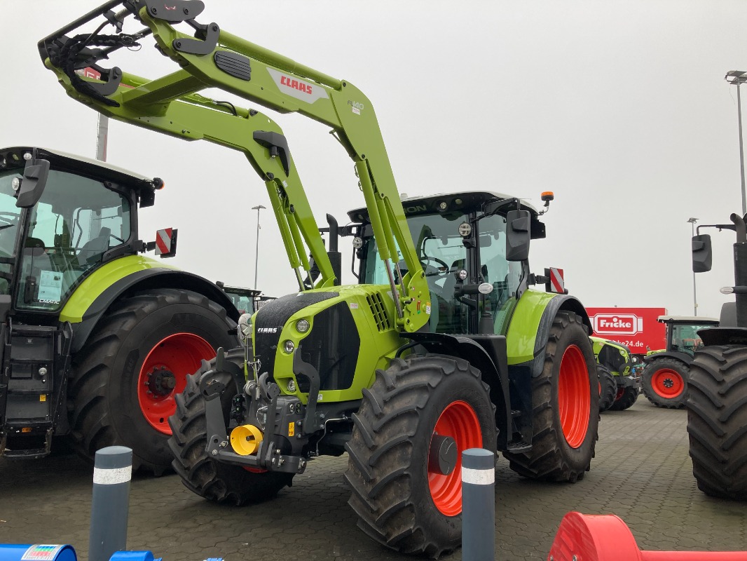 CLAAS Arion 660 CMATIC CEBIS - Tractor