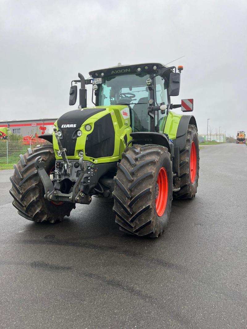 CLAAS Axion 870 CMATIC - Stage V Cebis - Tractor