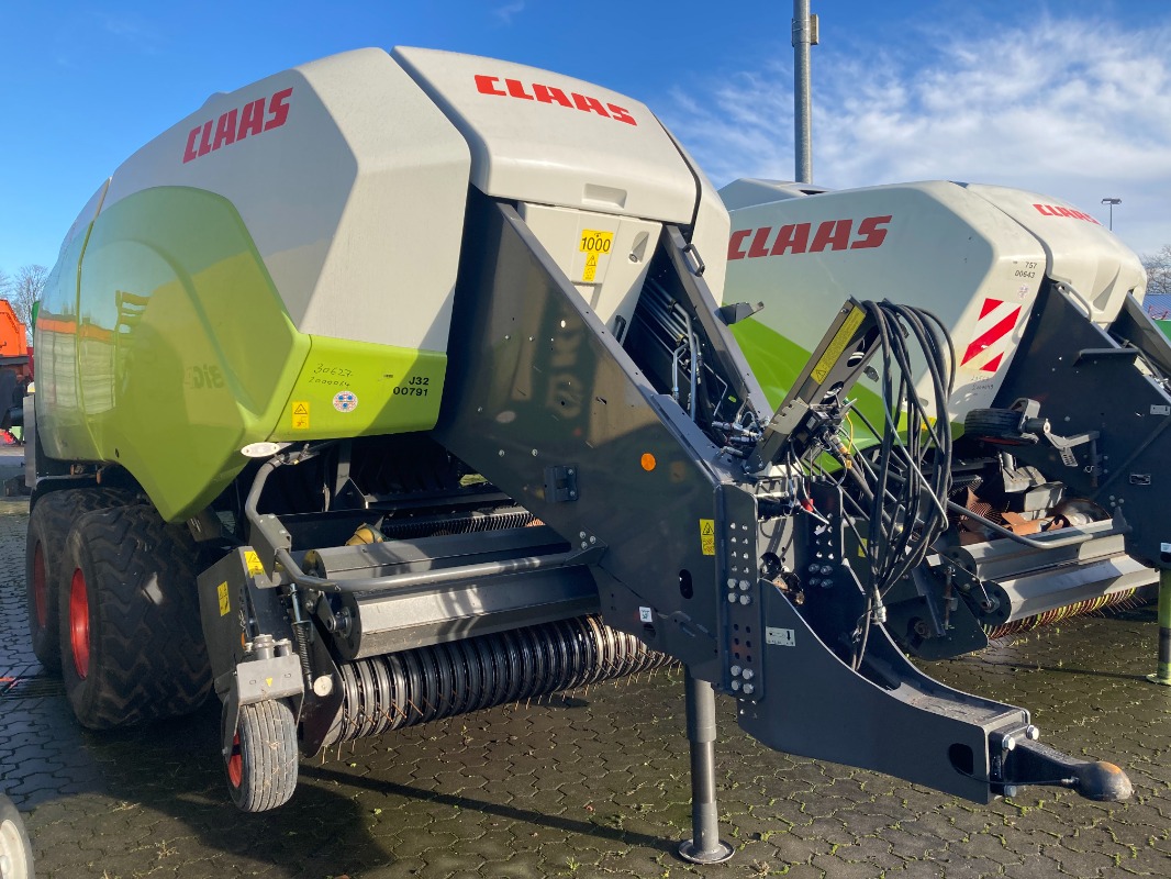 CLAAS Quadrant 5300 FC - Presse - Großpackenpresse