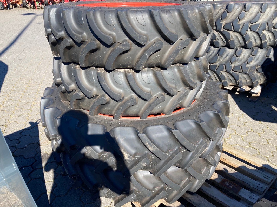 Alliance Alliance 320/70R28 + Mitas 320/85R38 - Räder + Reifen + Felgen - Komplettradsatz