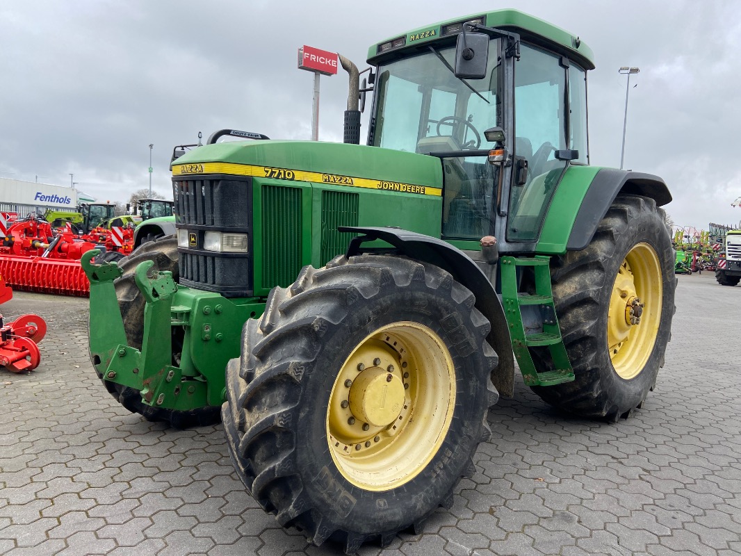 John Deere 7710 - Tracteur